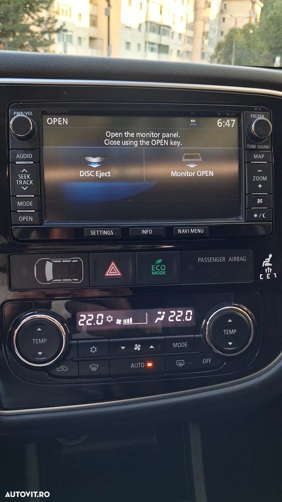 Mitsubishi Outlander 2.0 Litre DOHC MIVEC 4WD Instyle Navi - 24