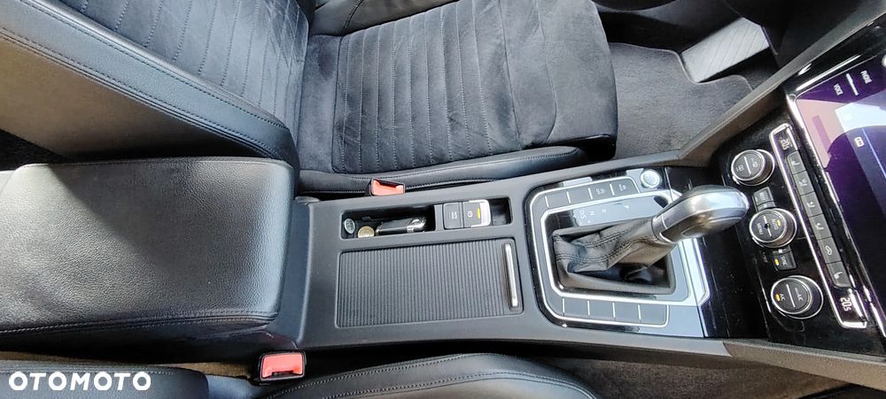 Volkswagen Passat - 23
