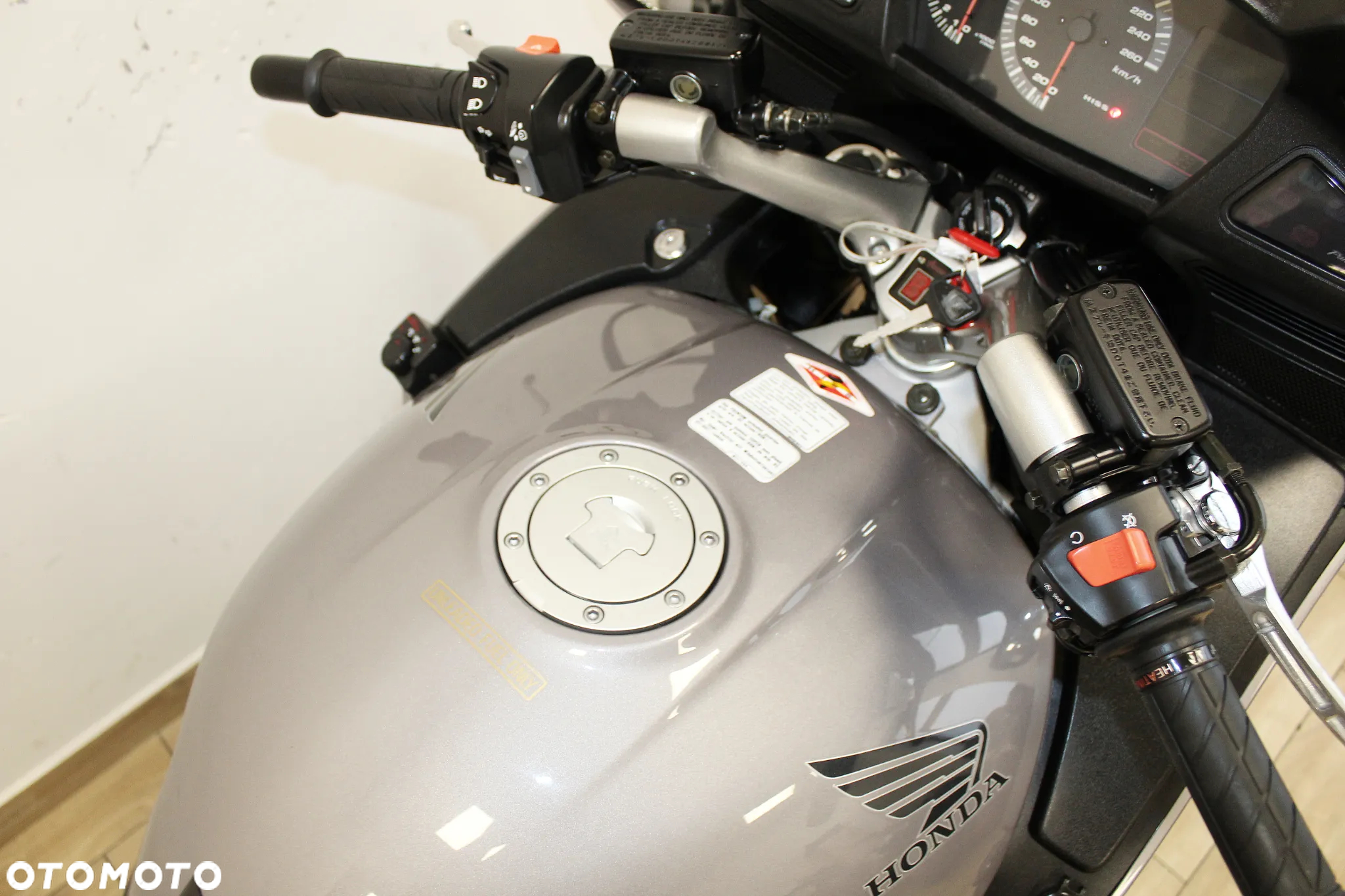 Honda ST - 15