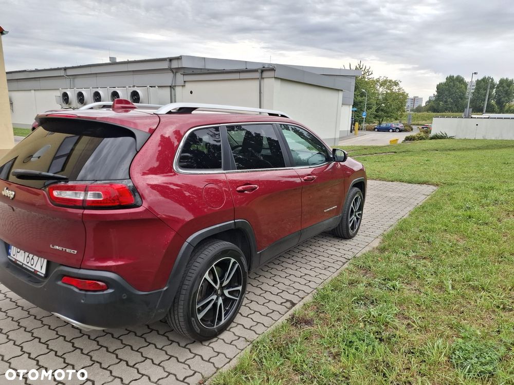 Jeep Cherokee - 3