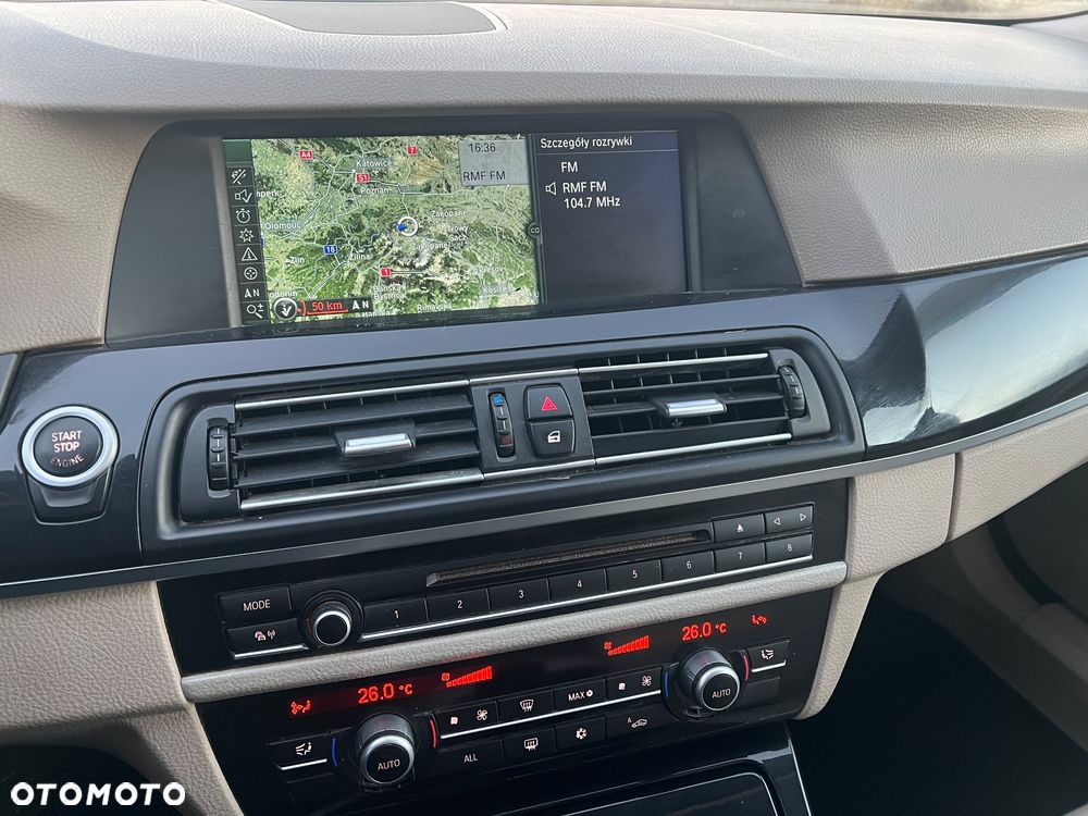 BMW Seria 5 520d Luxury Line - 23