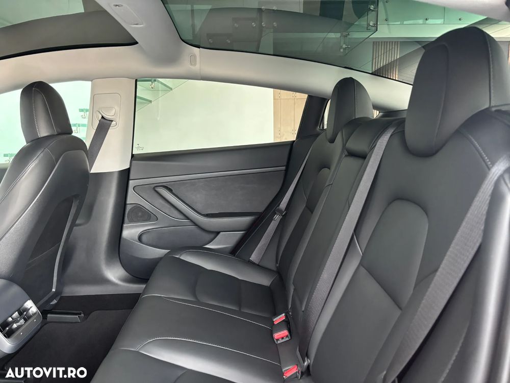 Tesla Model 3 Standard Reichweite Plus Hinterradantrieb - 14