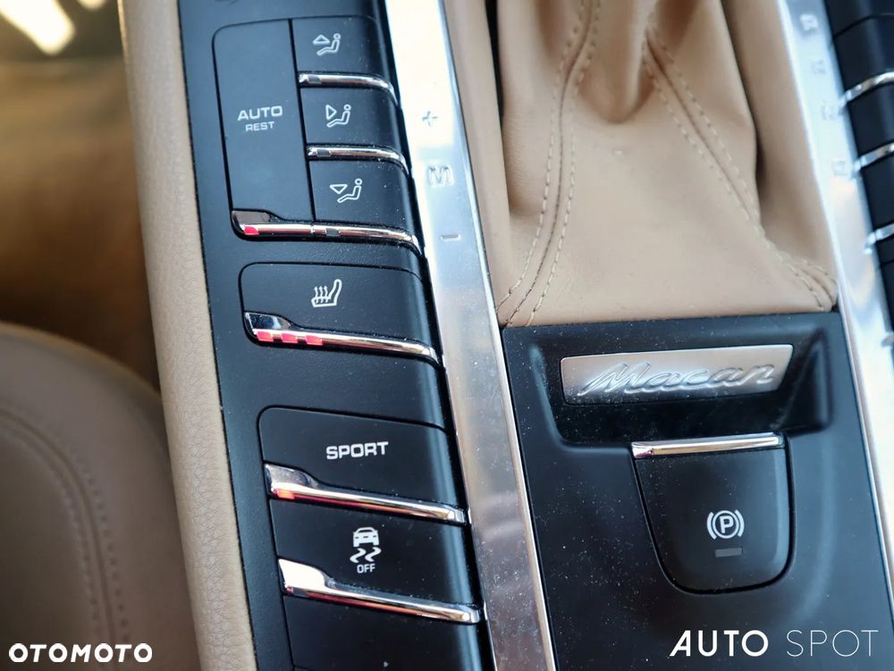 Porsche Macan S - 35