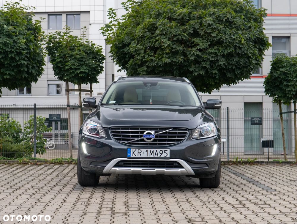 Volvo XC 60 D4 AWD Summum - 3