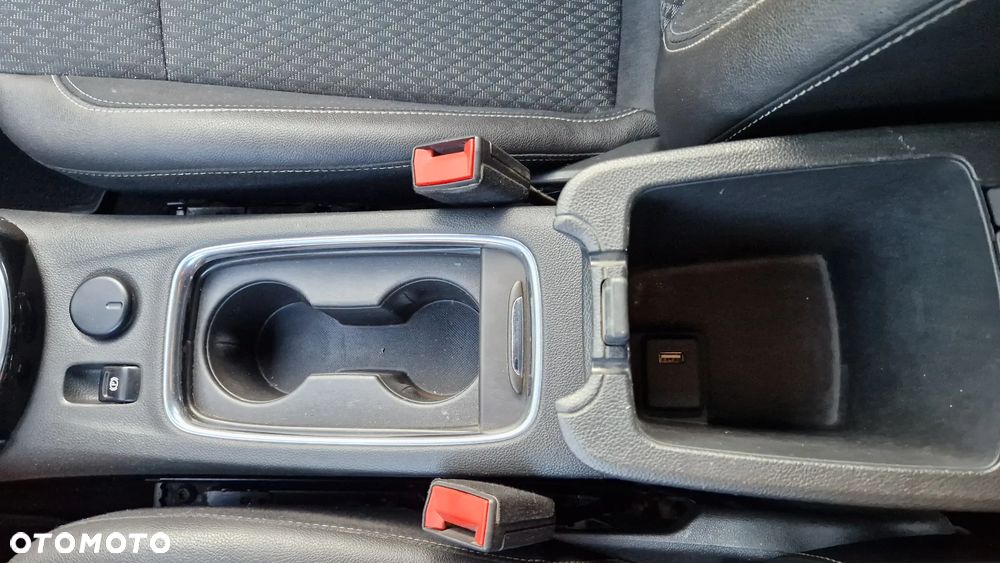 Opel Astra 1.4 Turbo Edition Sport - 33