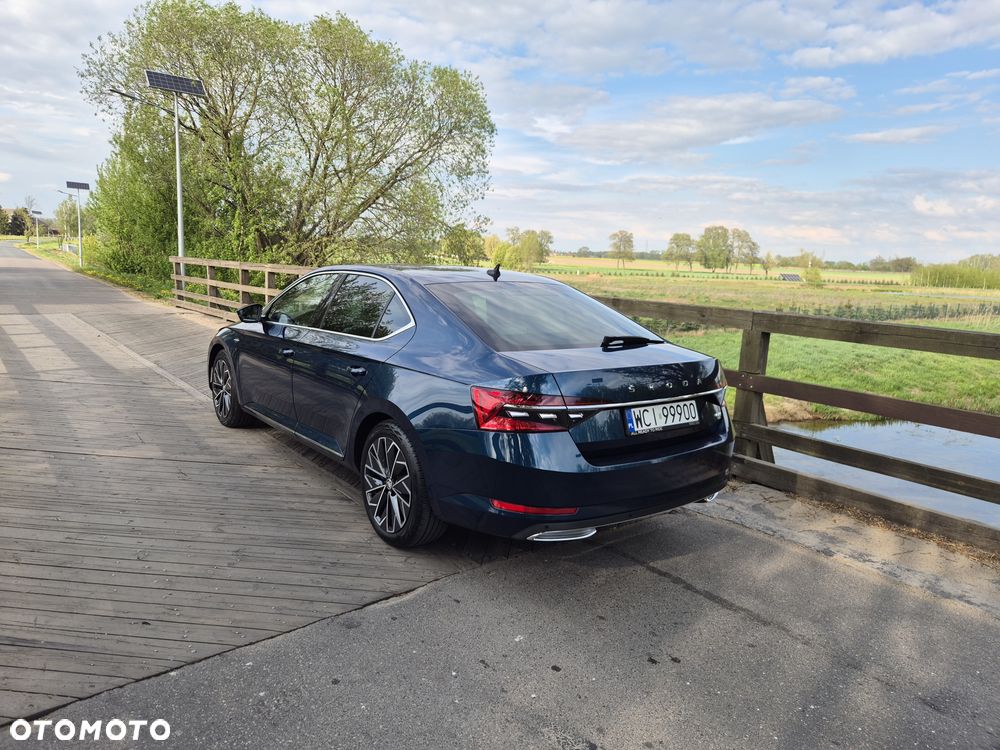Skoda Superb 2023 photo 2