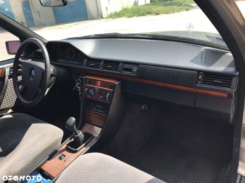Mercedes-Benz W124 (1984-1993) - 2