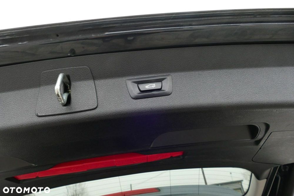 BMW Seria 2 216d Luxury Line - 37