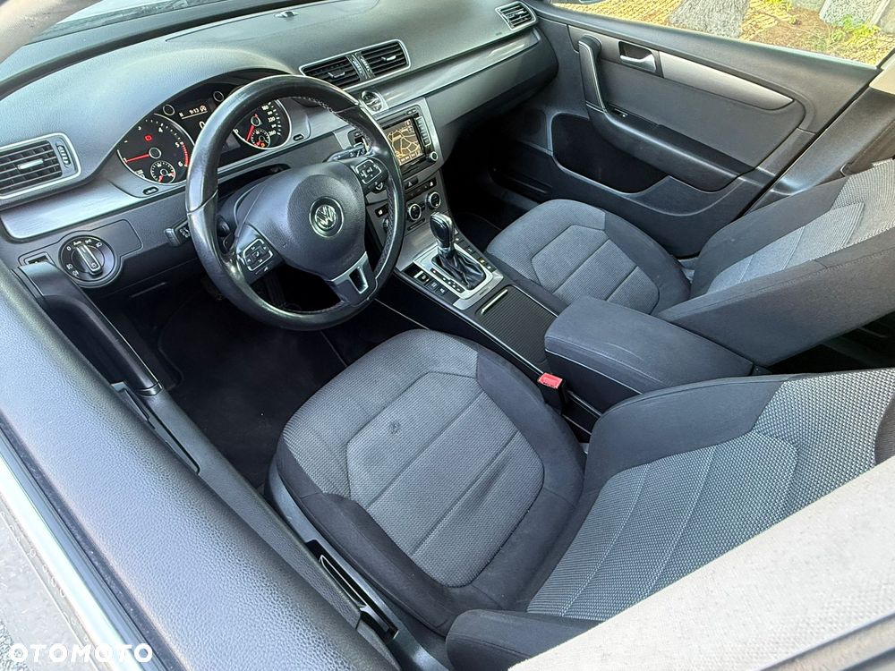 Volkswagen Passat 2.0 TDI 4Motion DSG BlueMotion Tech Highline - 11