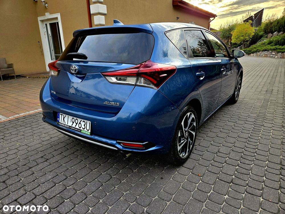 Toyota Corolla - 4