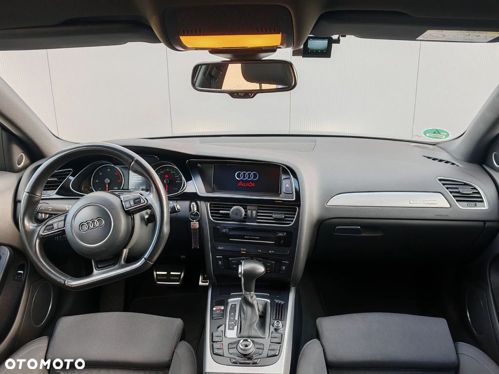 Audi A4 - 24