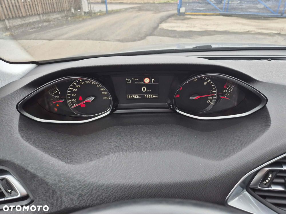 Peugeot 308 BlueHDi 120 EAT6 Stop & Start Active - 14