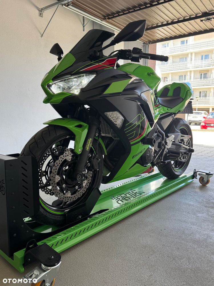 Kawasaki Ninja - 2