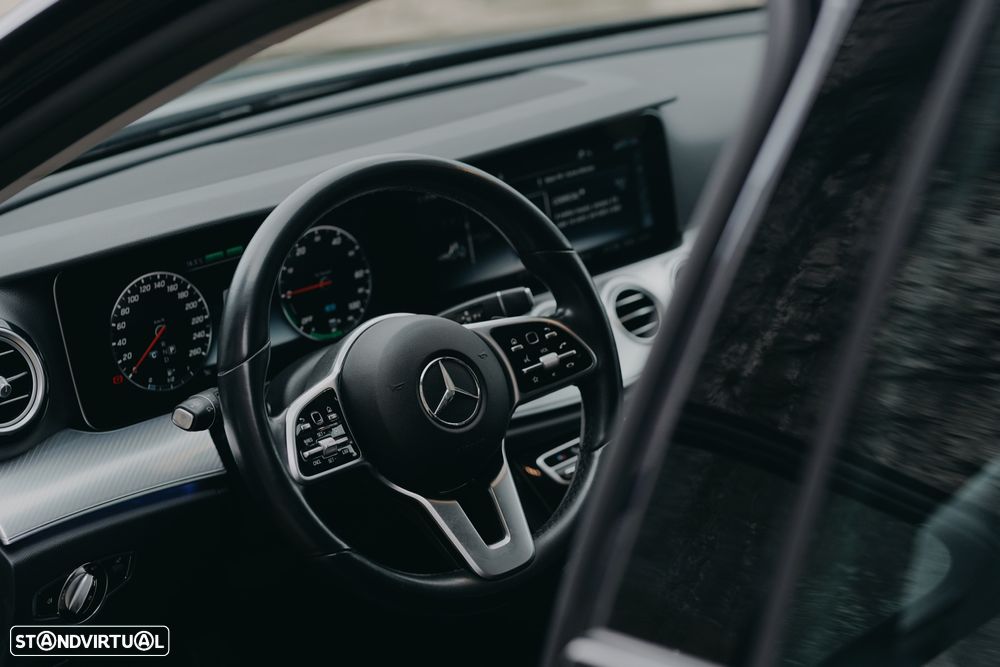 Mercedes-Benz E 300 de Avantgarde - 18