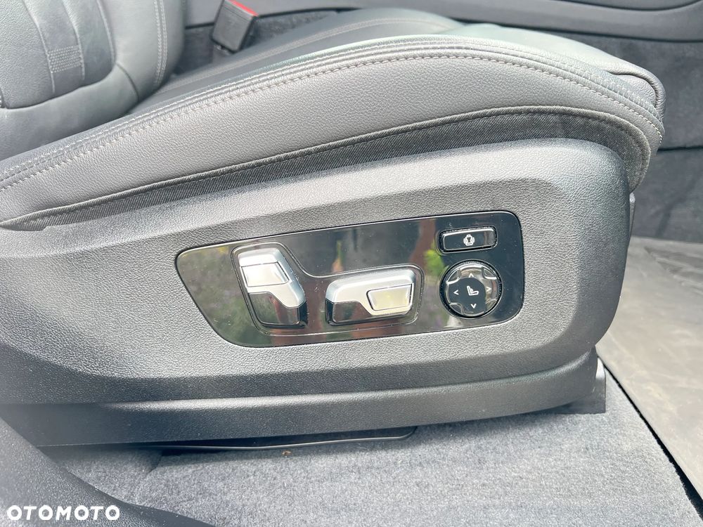 BMW X5 xDrive40i - 37