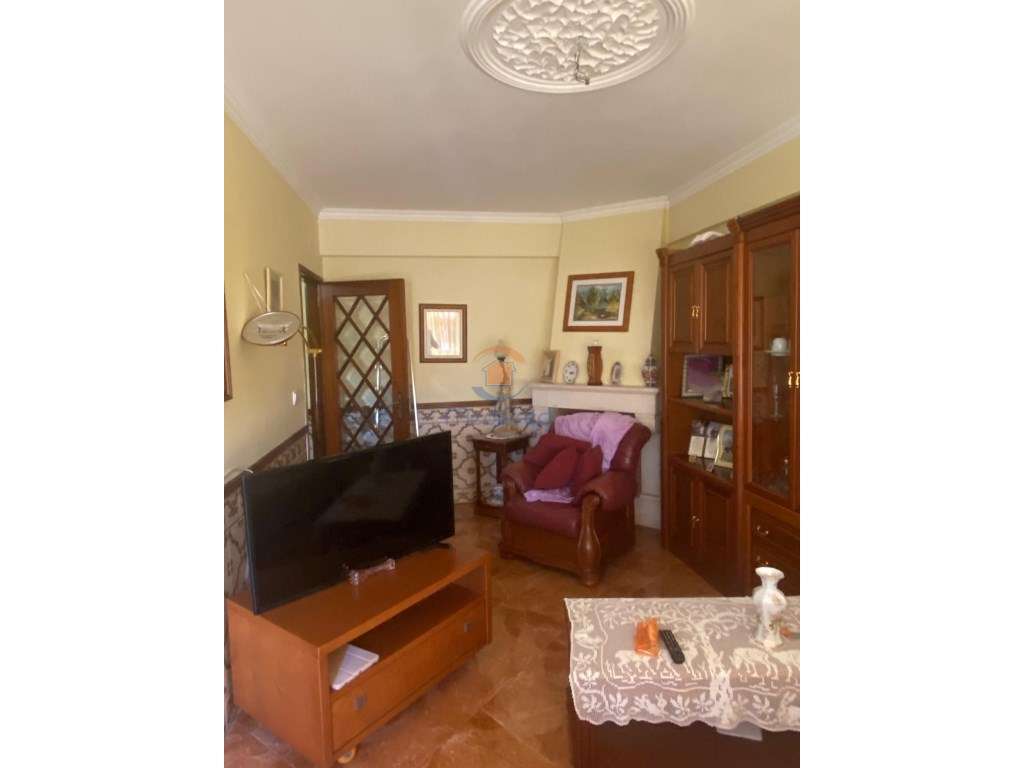 Apartamento T2 com Varanda, Parqueamento e Arrecadação | Póvoa de S... - Grande imagem: 5/11