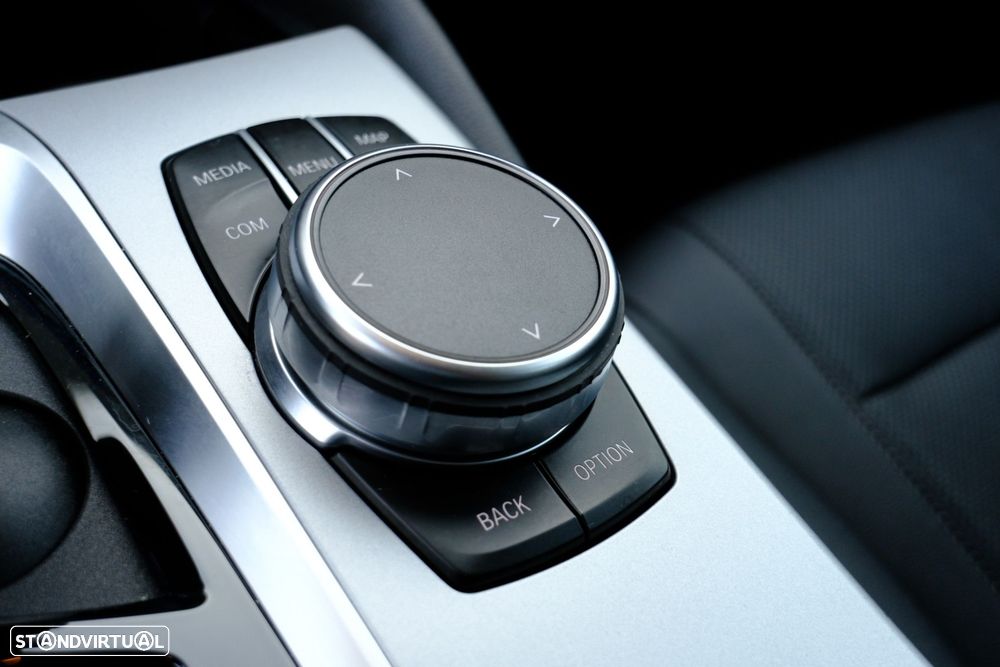 BMW 520 d Auto - 33