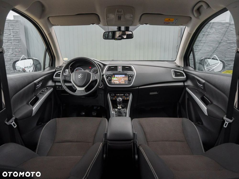 Suzuki SX4 S-Cross 1.4 T Elegance 4WD - 19