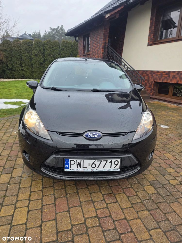 Ford Fiesta - 12