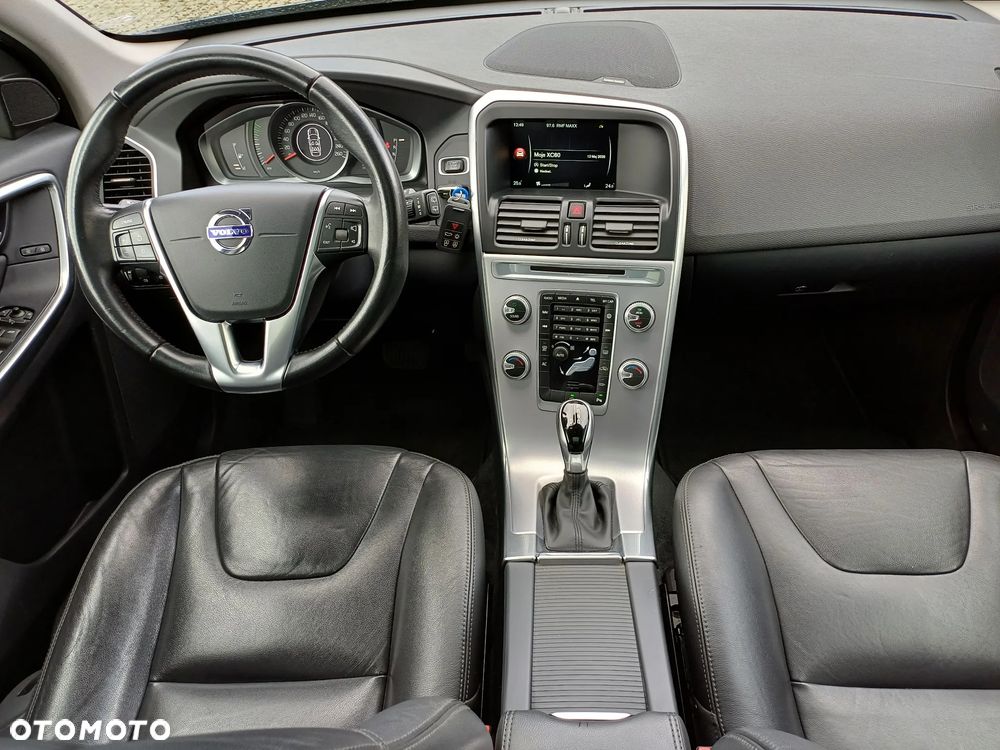 Volvo XC 60 D3 Drive-E Momentum - 6