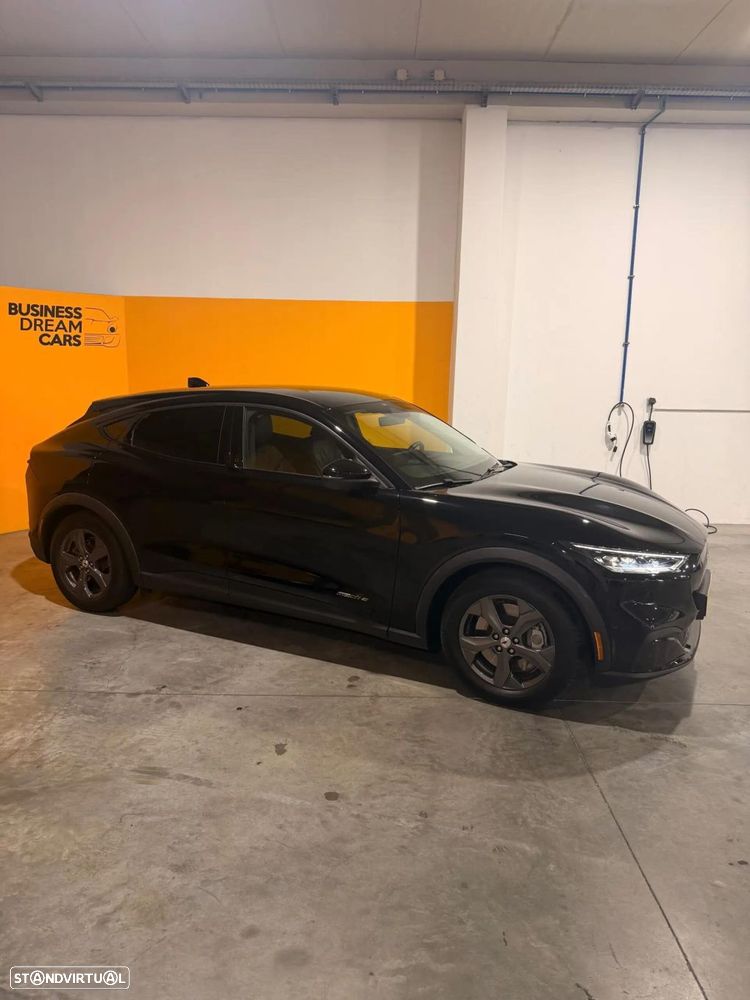 Ford Mustang Mach-E Standard - 4