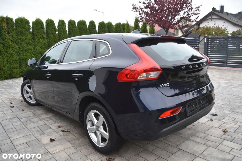 Volvo V40 D2 Momentum - 6