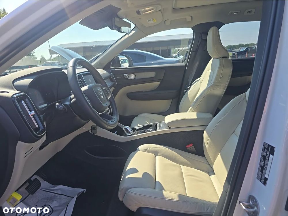 Volvo XC 40 - 8