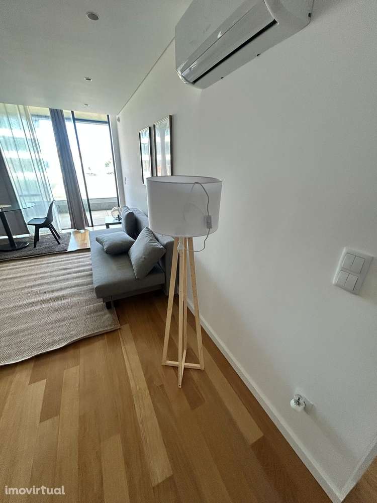 Apartamento T1 Novo com Garagem e Varanda em Canidelo - Grande imagem: 5/10