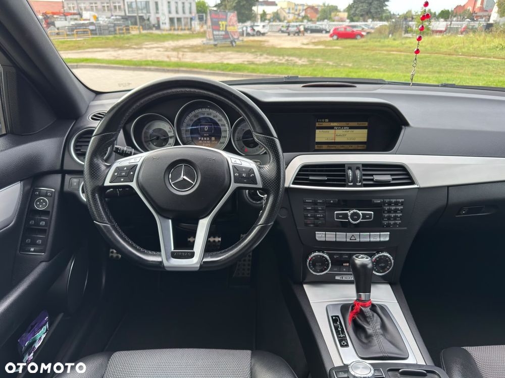 Mercedes-Benz Klasa C 250 CDI DPF 4Matic (BlueEFFICIENCY) 7G-TRONIC Avantgarde - 17