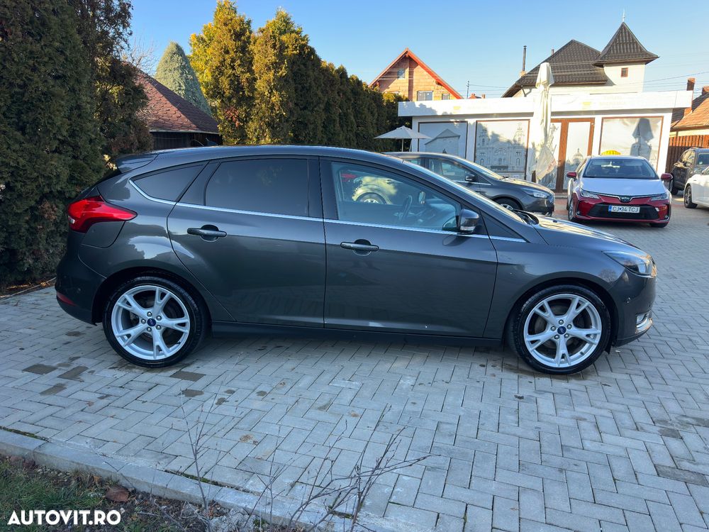 Ford Focus 2.0 TDCi DPF Start-Stopp-System Titanium - 4