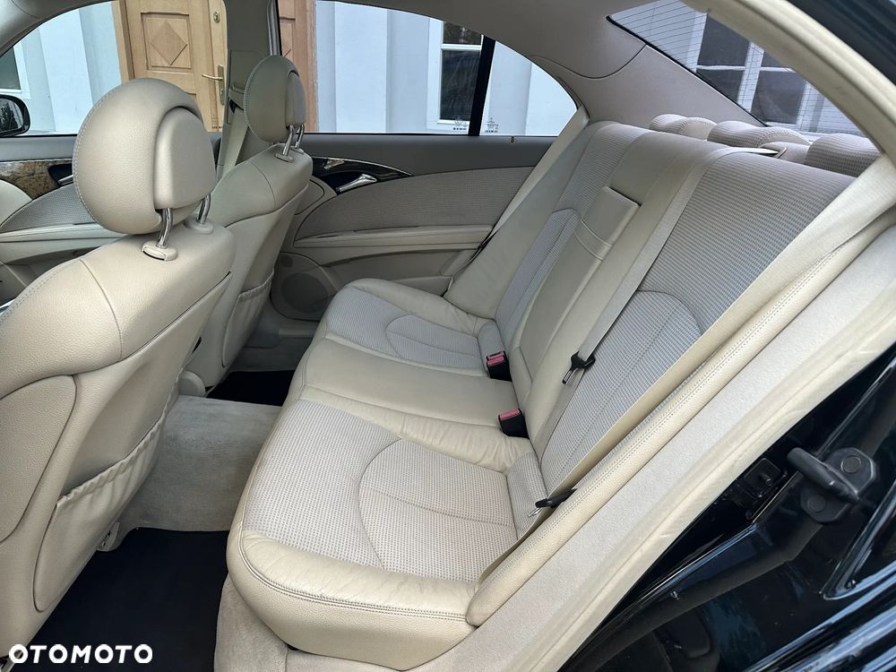 Mercedes-Benz Klasa E 200 CDI Automatik Avantgarde DPF - 30