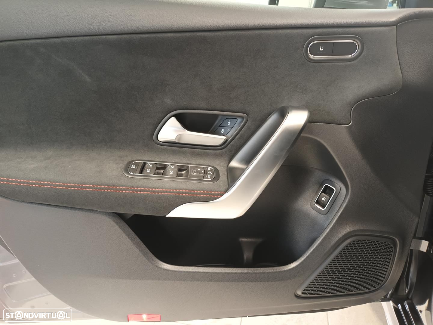 Mercedes-Benz A 250 e - 9