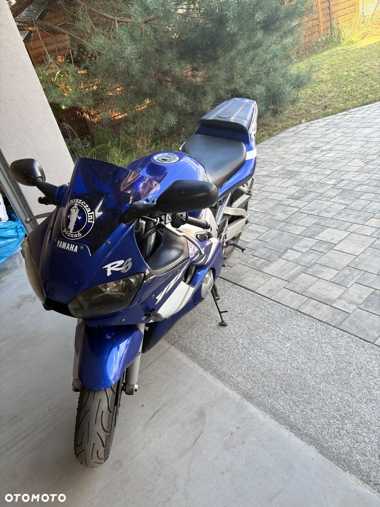 Yamaha R6 - 6