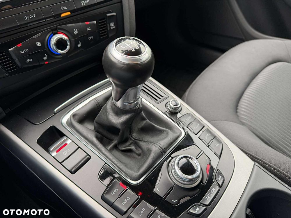 Audi A4 Avant 2.0 TDI DPF Ambiente - 16