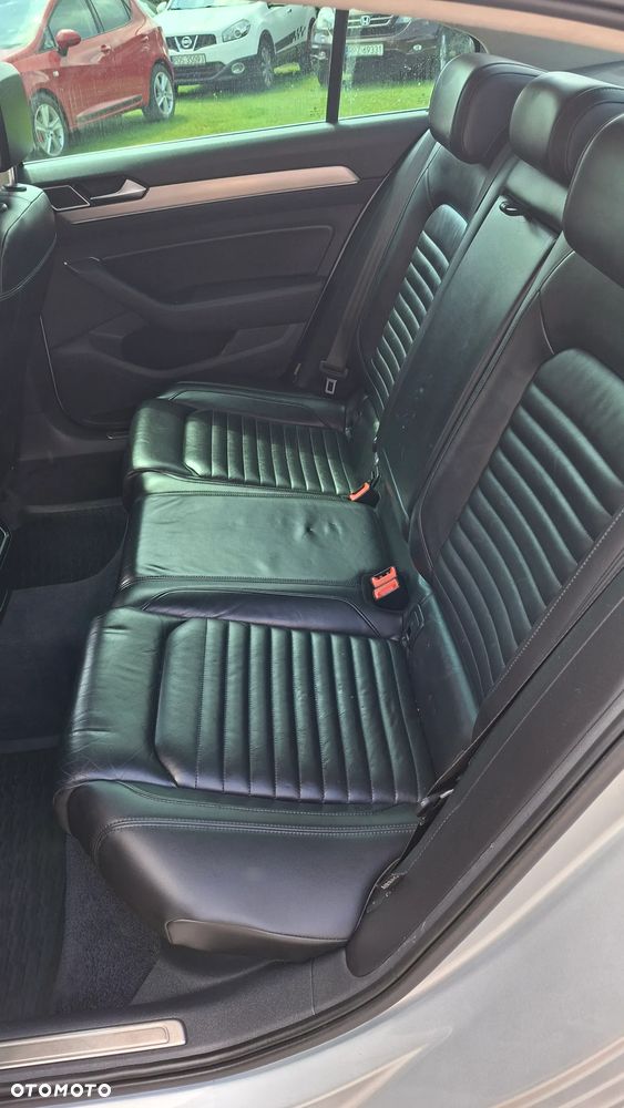 Volkswagen Passat 2.0 TDI (BlueMotion Technology) DSG Highline - 16