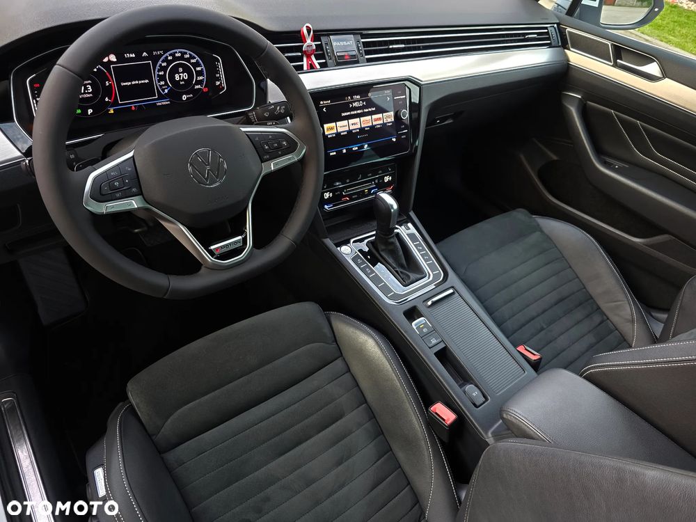 Volkswagen Passat 2.0 TDI 4Mot Elegance DSG - 18