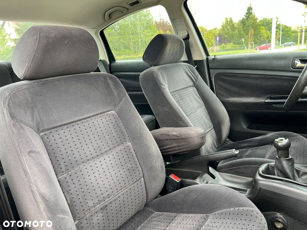 Volkswagen Passat - 18