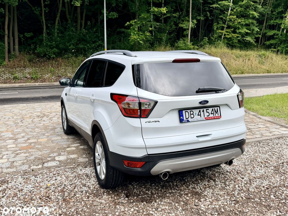 Ford Kuga 2.0 TDCi 2x4 Titanium - 18