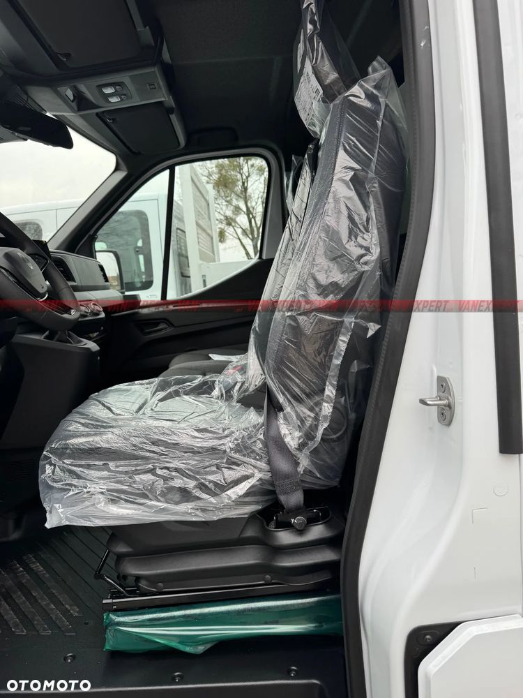 Renault MASTER RWD Bliźniak Kontener + Winda 1000KG - 7