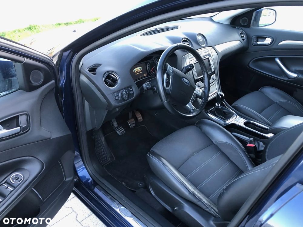 Ford Mondeo - 9