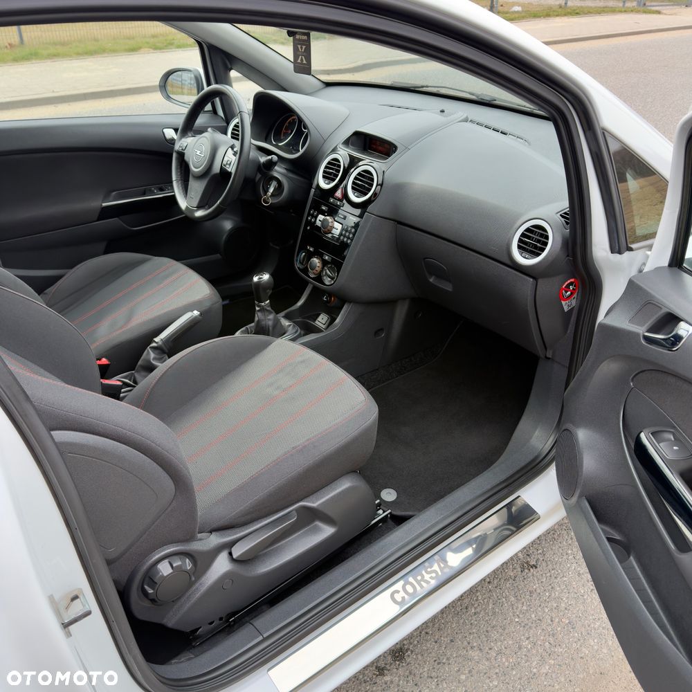 Opel Corsa 1.4 16V Color Edition - 22