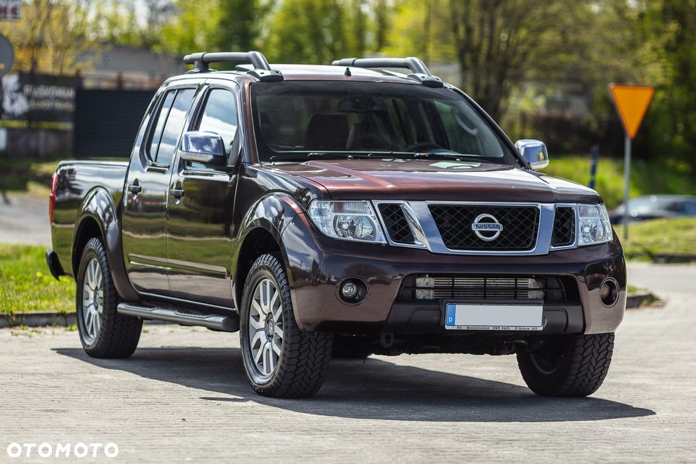 Nissan Navara 3.0 D V6 Platinum Long EU5 - 9