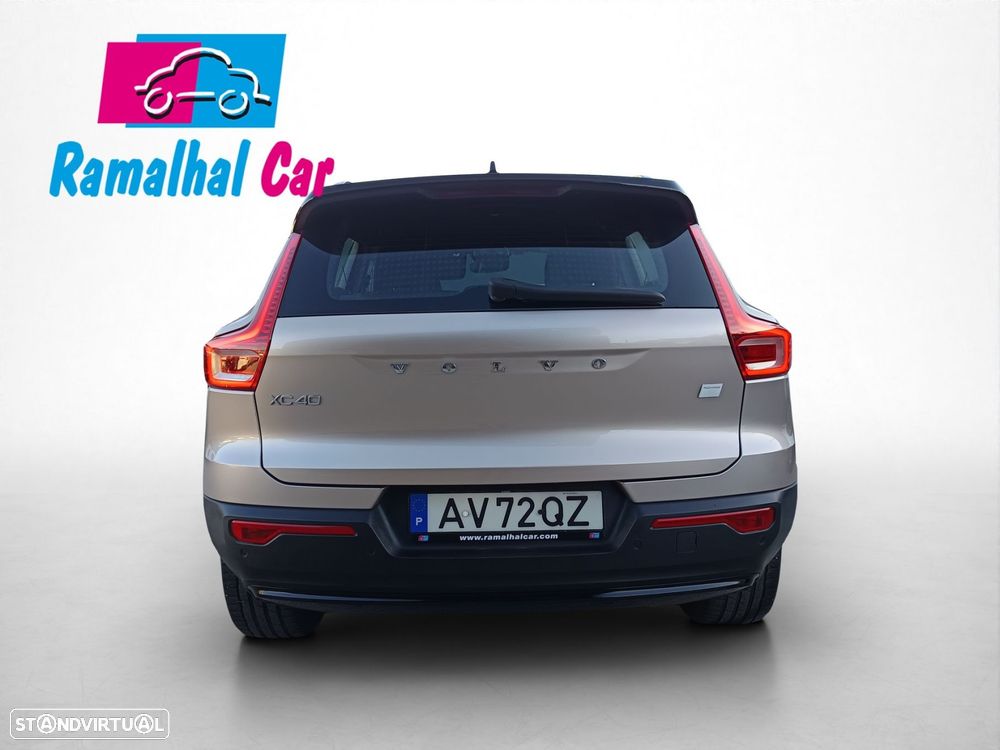 Volvo XC 40 Recharge Plus - 4