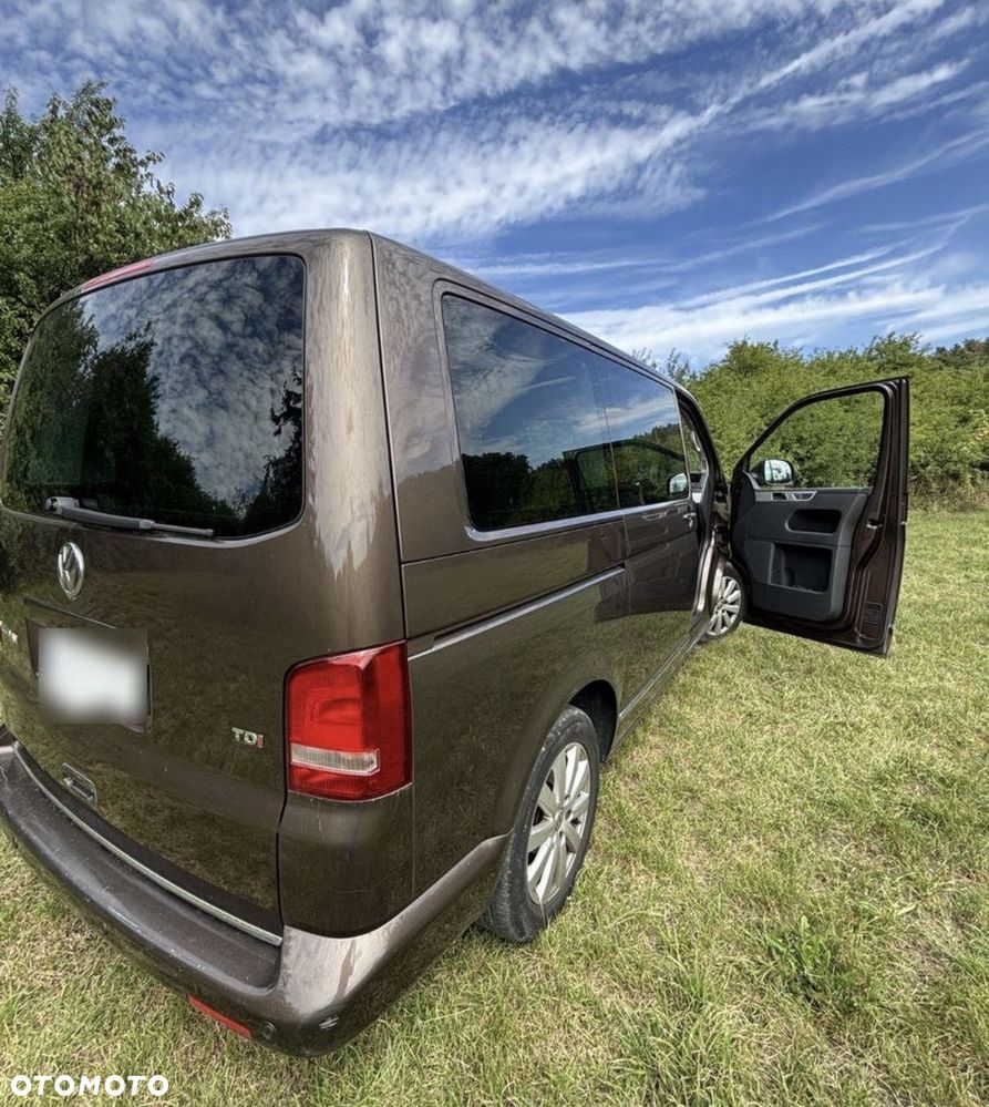 Volkswagen Multivan - 15