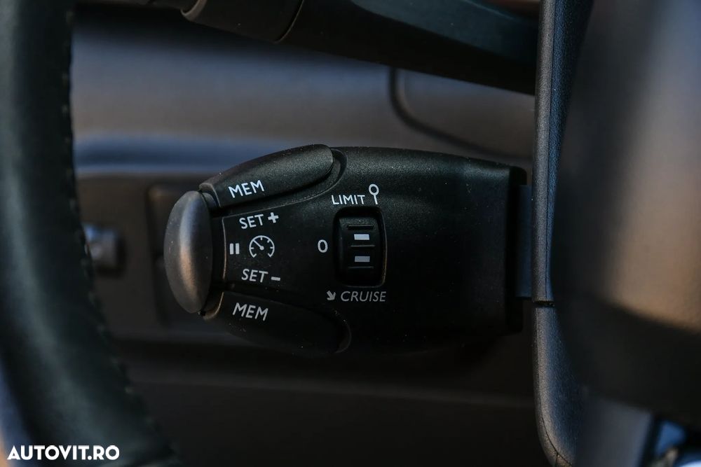 Citroën C3 Pure Tech 110 S&S SHINE - 18
