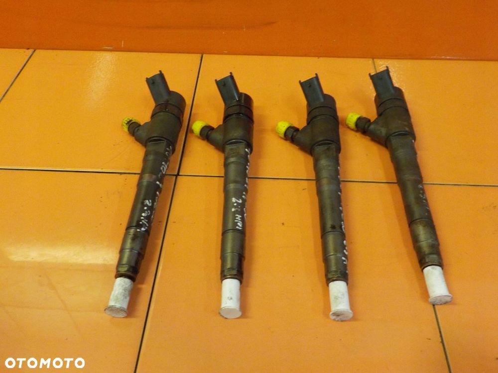 IVECO DAILY 2.3 HPI 14r 106KM F1AE3481A wtrysk wtryskiwacz 0986435212 - 1