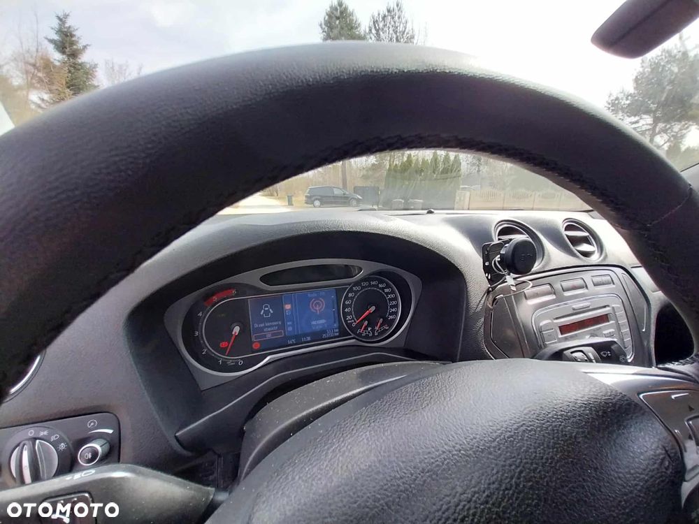 Ford Mondeo 2.0 TDCi Titanium - 32