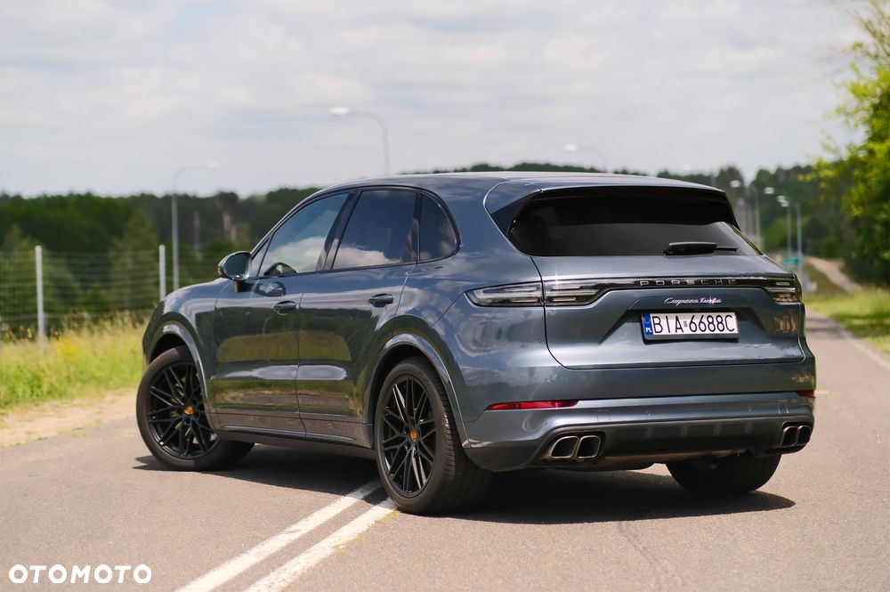 Porsche Cayenne Turbo - 36