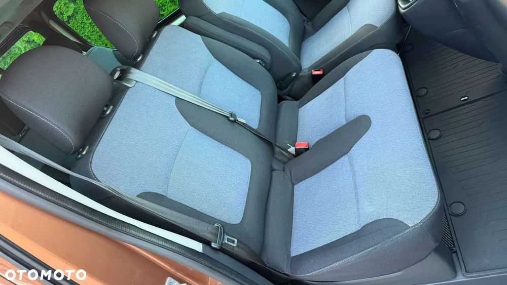 Opel Vivaro - 13