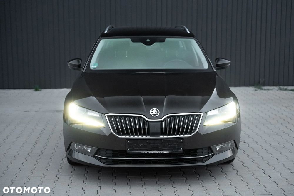 Skoda Superb 2.0 TDI L&K DSG - 2